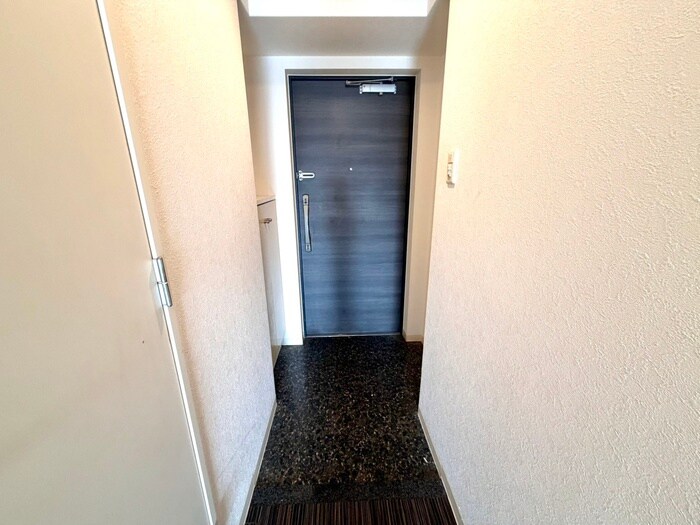 物件内観写真21　(玄関)