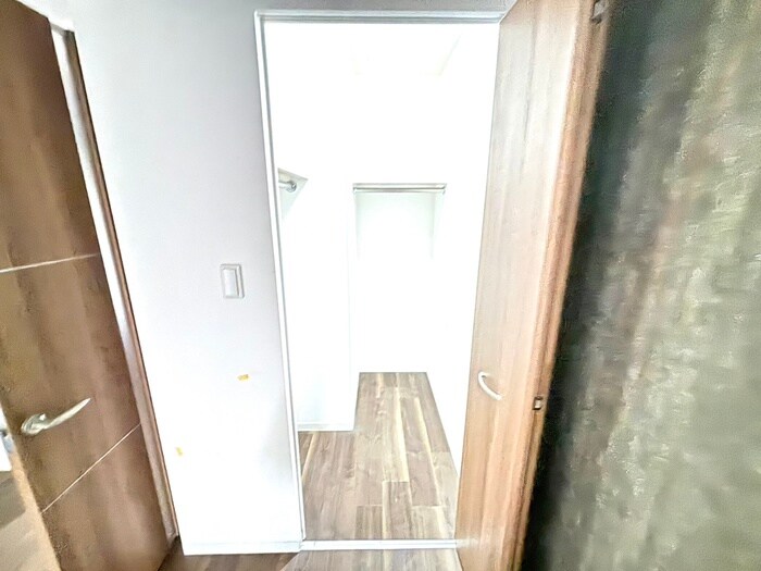 物件内観写真16　(収納)
