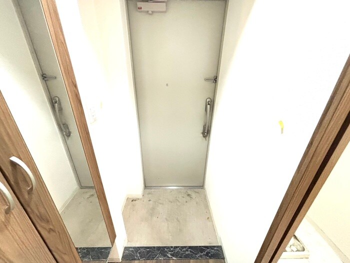 物件内観写真19　(玄関)
