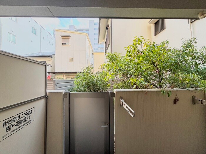 物件内観写真21　(室内からの展望)