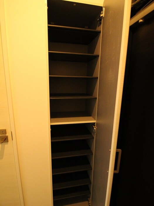 物件内観写真8　(靴箱)