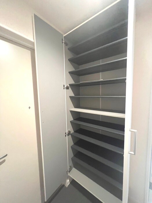 物件内観写真15　(廊下)