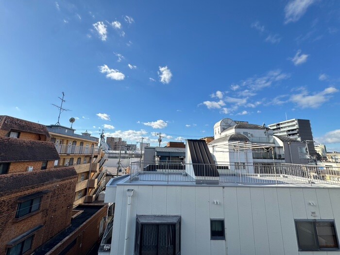 物件内観写真15　(室内からの展望)