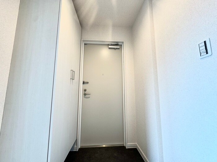 物件内観写真16　(玄関)