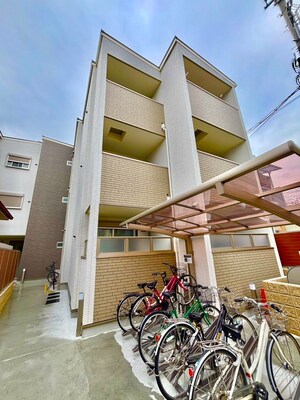 クリエオーレ宝持外観写真