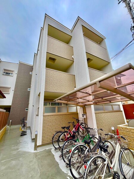 クリエオーレ宝持外観写真