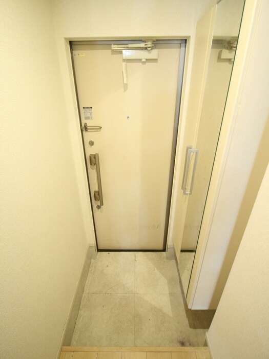 物件内観写真22　(玄関)
