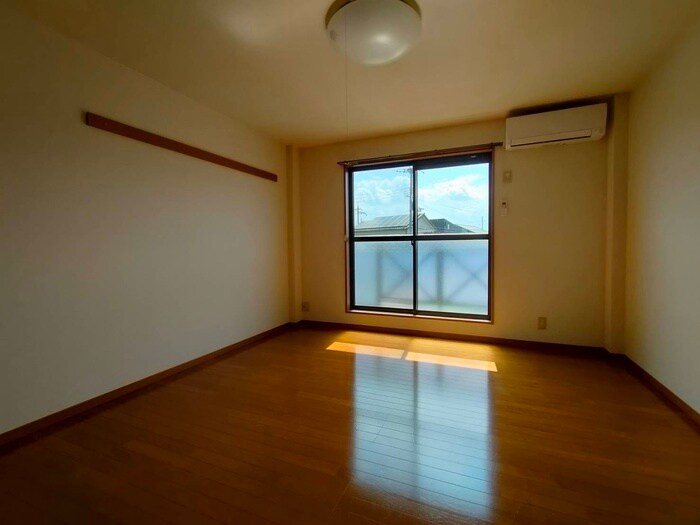 物件内観写真12　(居室)