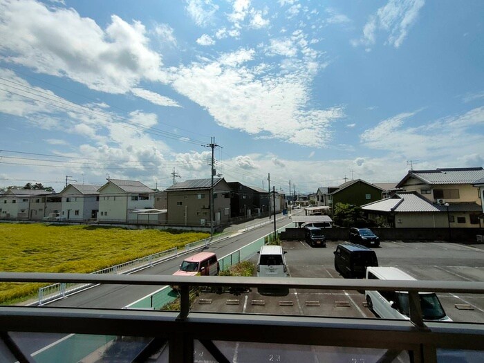 物件内観写真20　(室内からの展望)