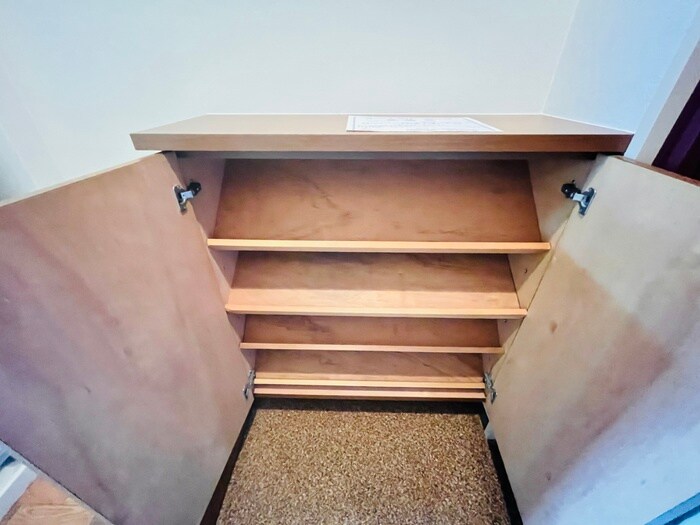 物件内観写真9　(靴箱)