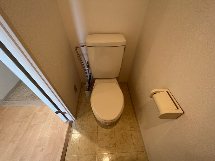 物件内観写真11　(トイレ)
