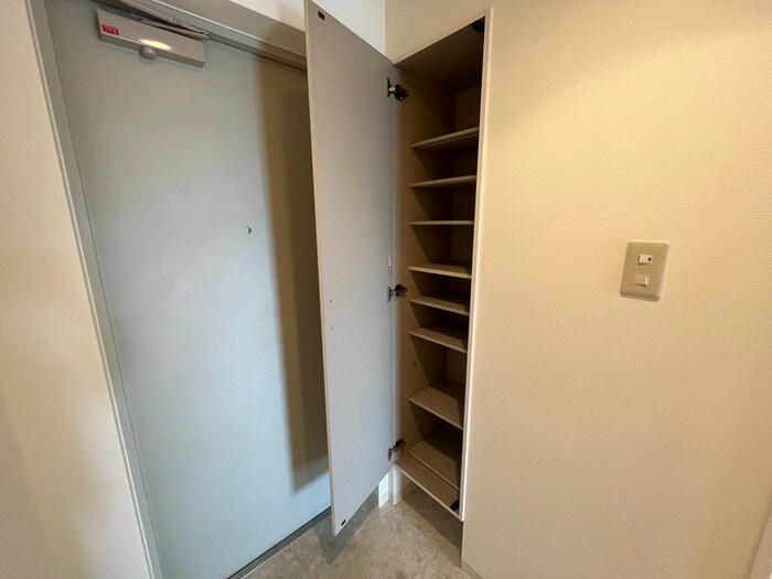 物件内観写真16　(靴箱)