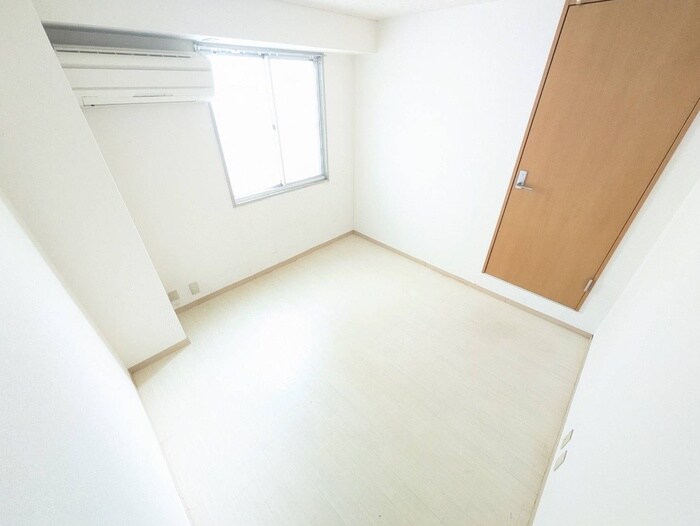 物件内観写真21　(居室)