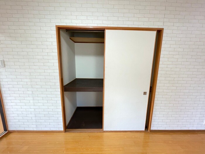 物件内観写真15　(収納)