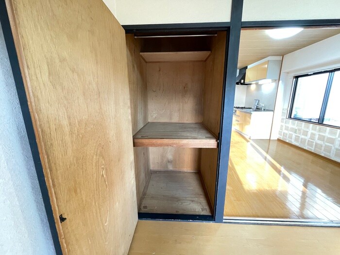 物件内観写真16　(収納)