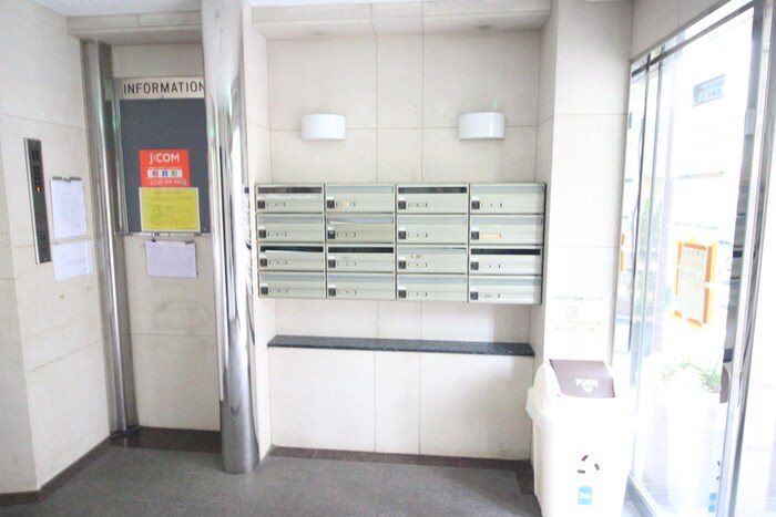 物件外観写真4　(建物設備)