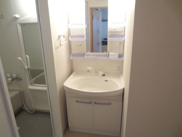 物件内観写真13　(洗面)