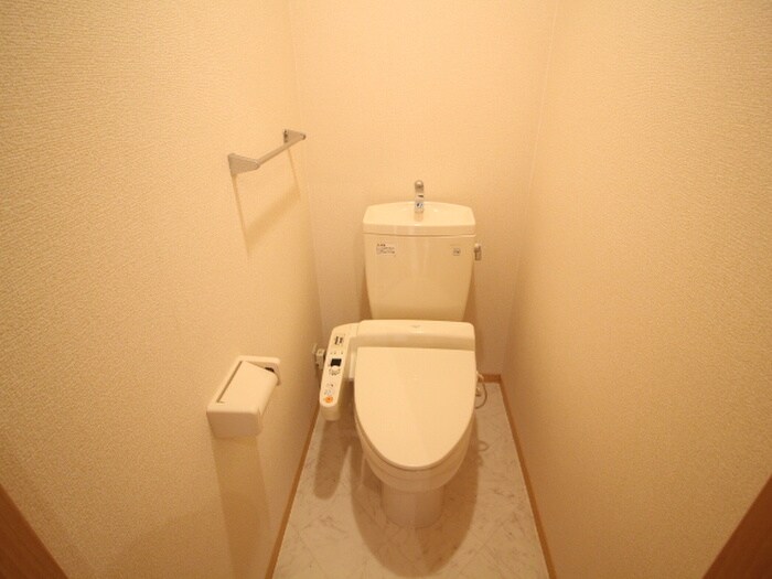 物件内観写真14　(トイレ)