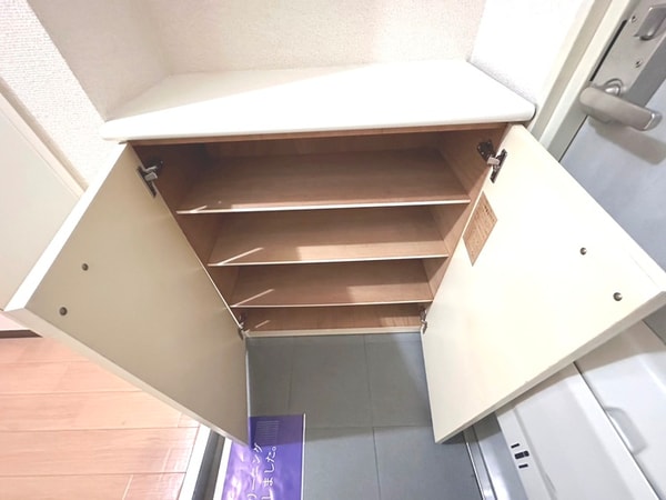 靴箱