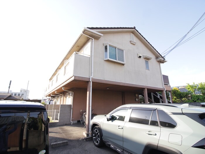 物件外観写真3　(駐輪場)