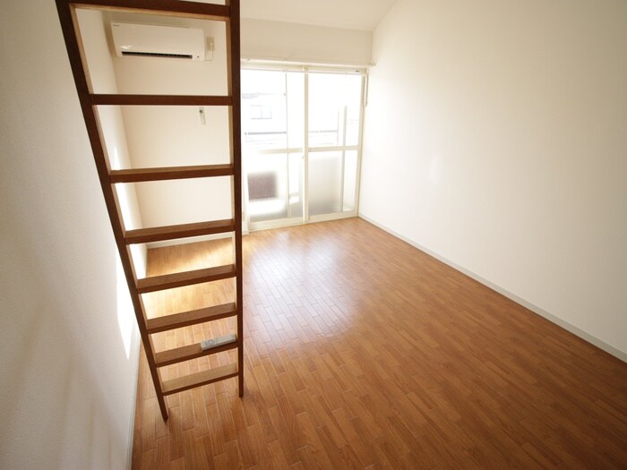 物件内観写真16　(居室)