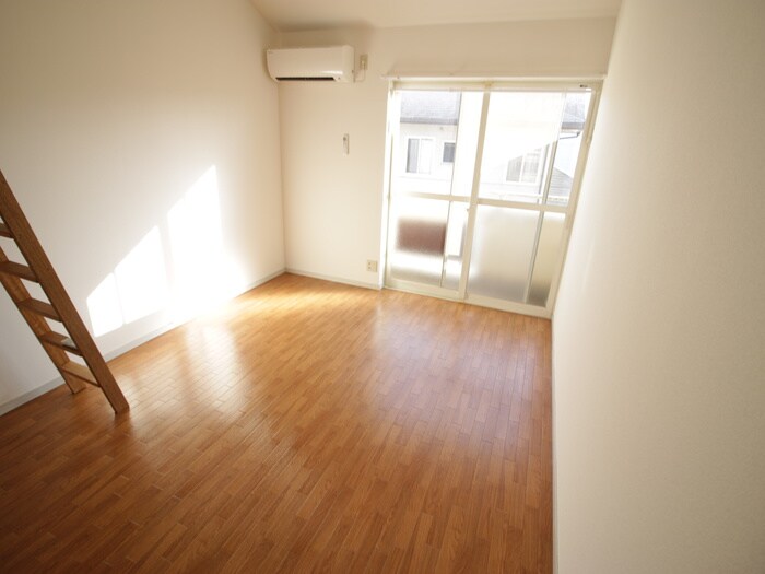 物件内観写真22　(居室)