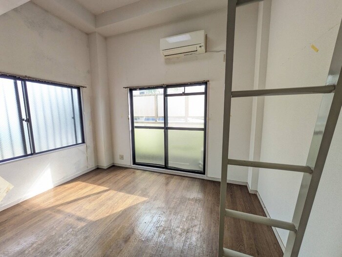 物件内観写真10　(居室)