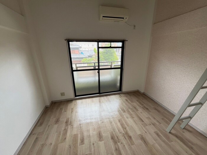 物件内観写真11　(居室)