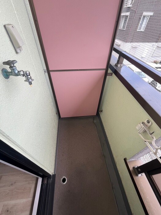 物件内観写真13　(洗濯機置場)