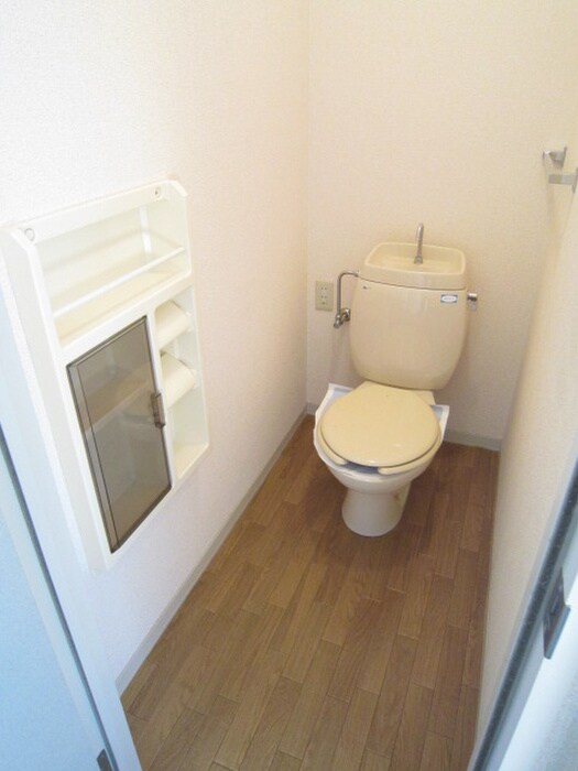 物件内観写真9　(トイレ)
