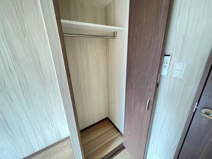 物件内観写真12　(収納)