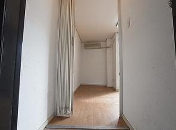 物件内観写真12　(廊下)