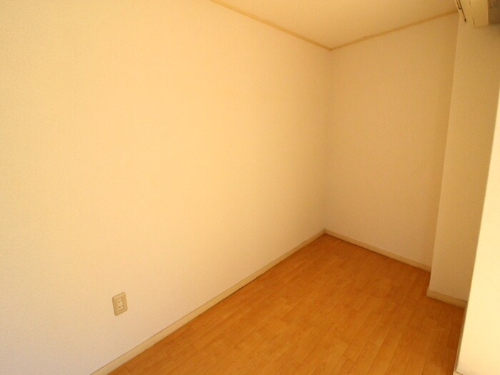 物件内観写真18　(居室)