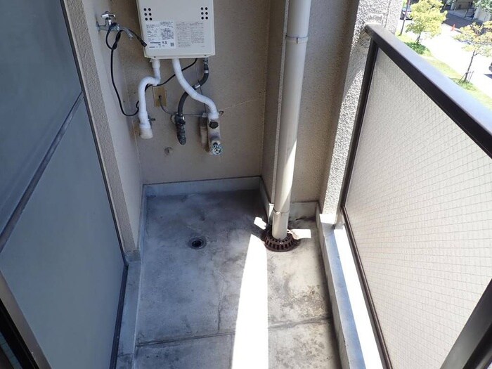 物件内観写真22　(室内からの展望)