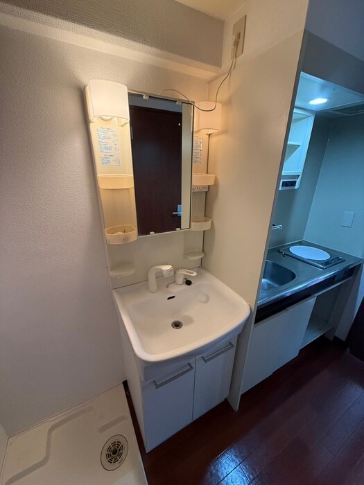 物件内観写真9　(洗面)