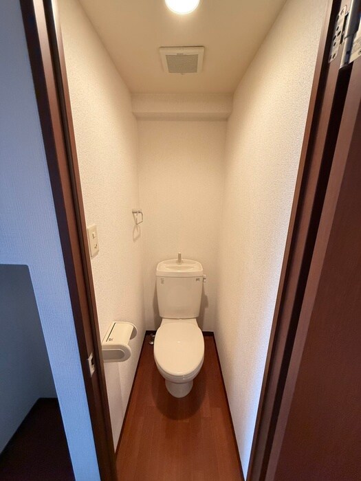 物件内観写真10　(トイレ)