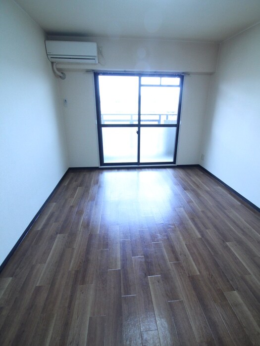 物件内観写真13　(居室)