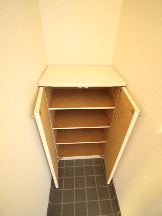 物件内観写真18　(靴箱)