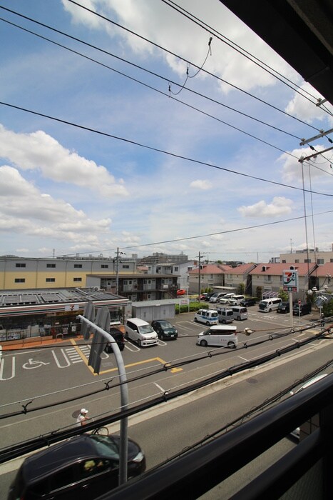 物件内観写真22　(室内からの展望)