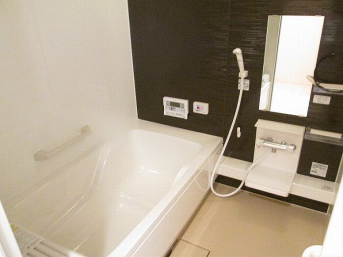 物件内観写真11　(バス／シャワールーム等)