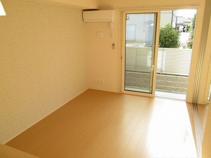 物件内観写真19　(居室)