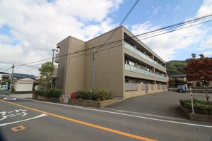 メゾンリヴィエ－ル外観写真