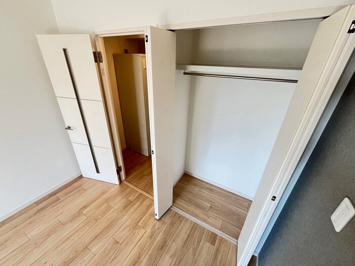 物件内観写真13　(収納)