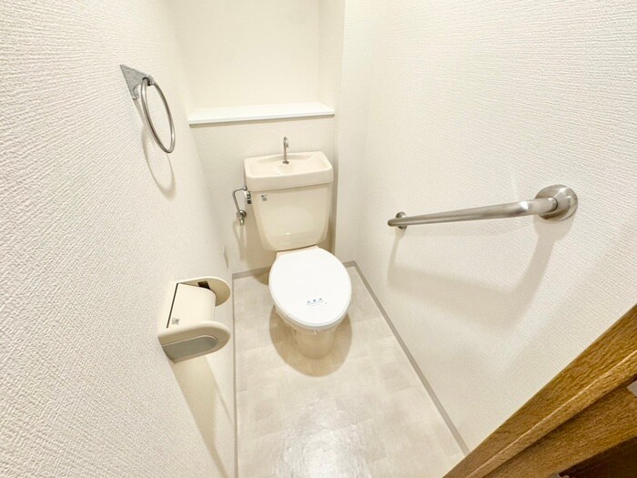 物件内観写真12　(トイレ)