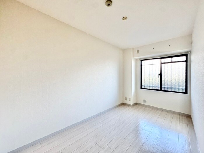 物件内観写真17　(居室)