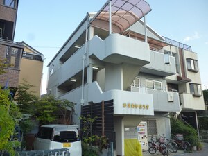 ひまわりはうす外観写真