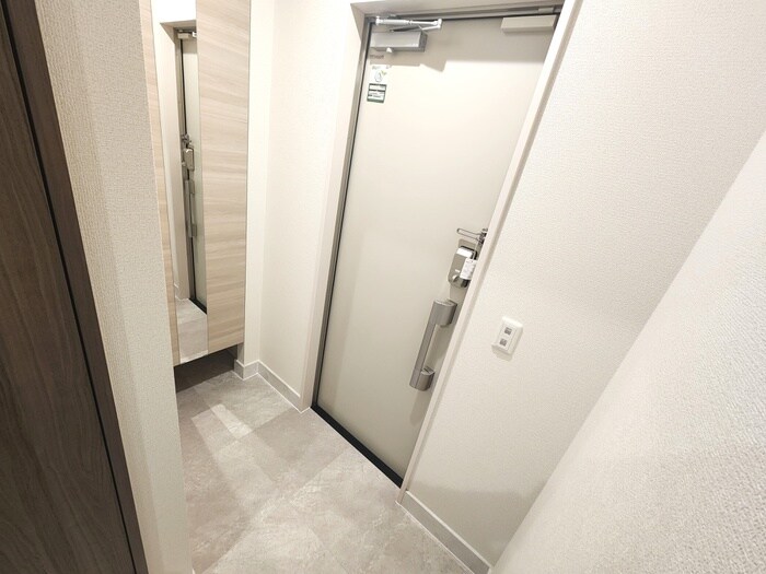 物件内観写真22　(玄関)