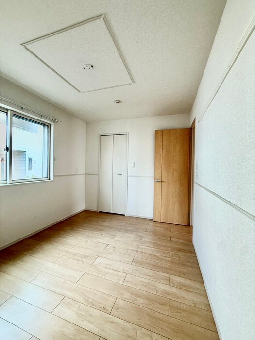 物件内観写真9　(居室)