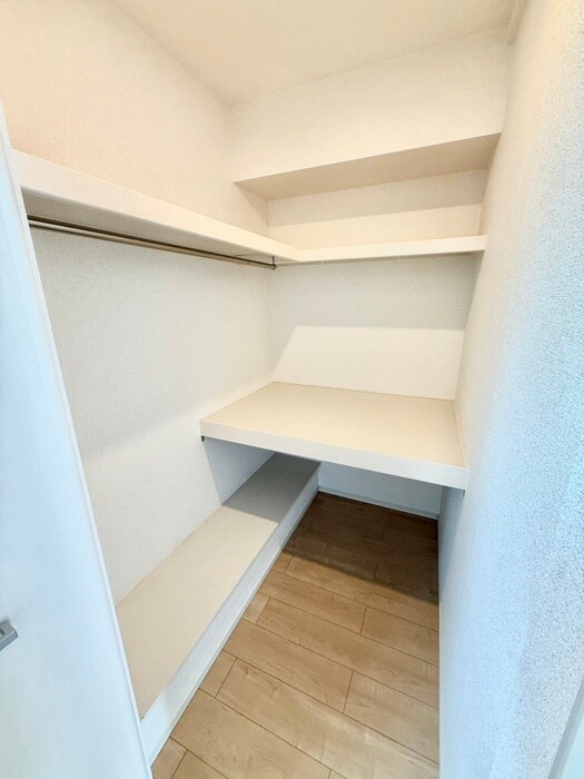 物件内観写真17　(収納)