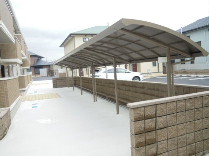 物件外観写真5　(駐輪場)